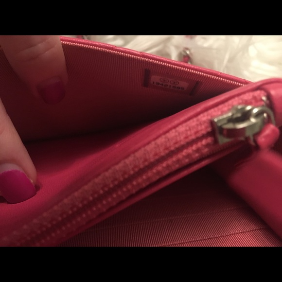 Chanel lamb wallet on chain fuchsia. - Picture 2 of 16